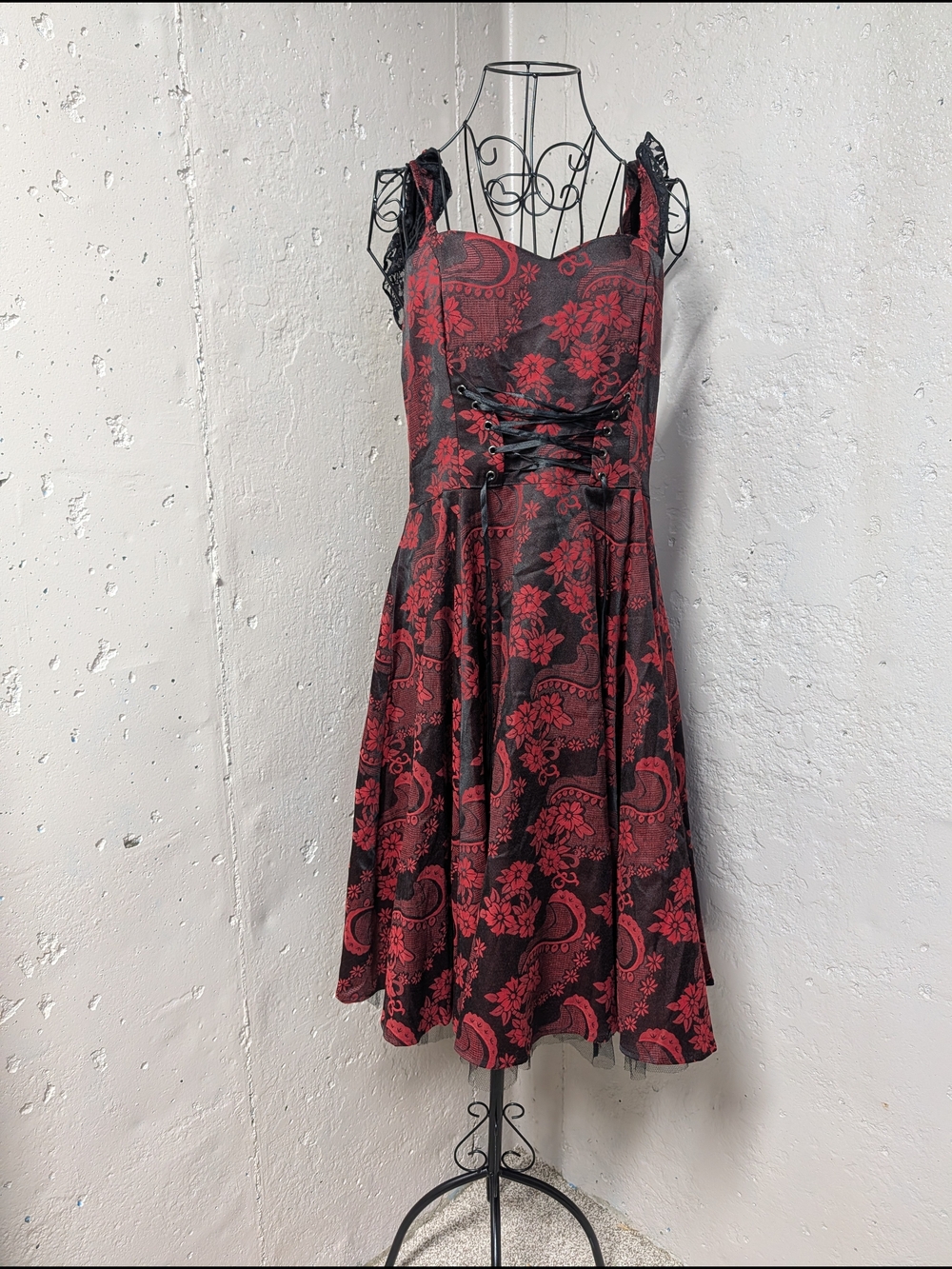 Hearts & Roses Red Black Lace Front Pinup Retro Dress Goth Brocade
